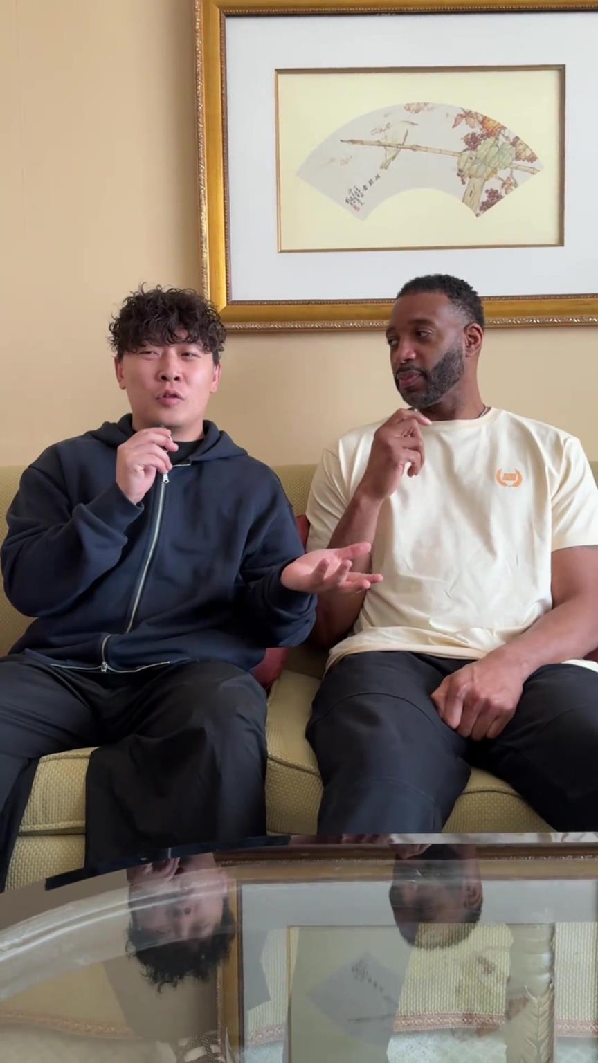 小伙子你真勇啊，在麥迪面前“那個，那個”的