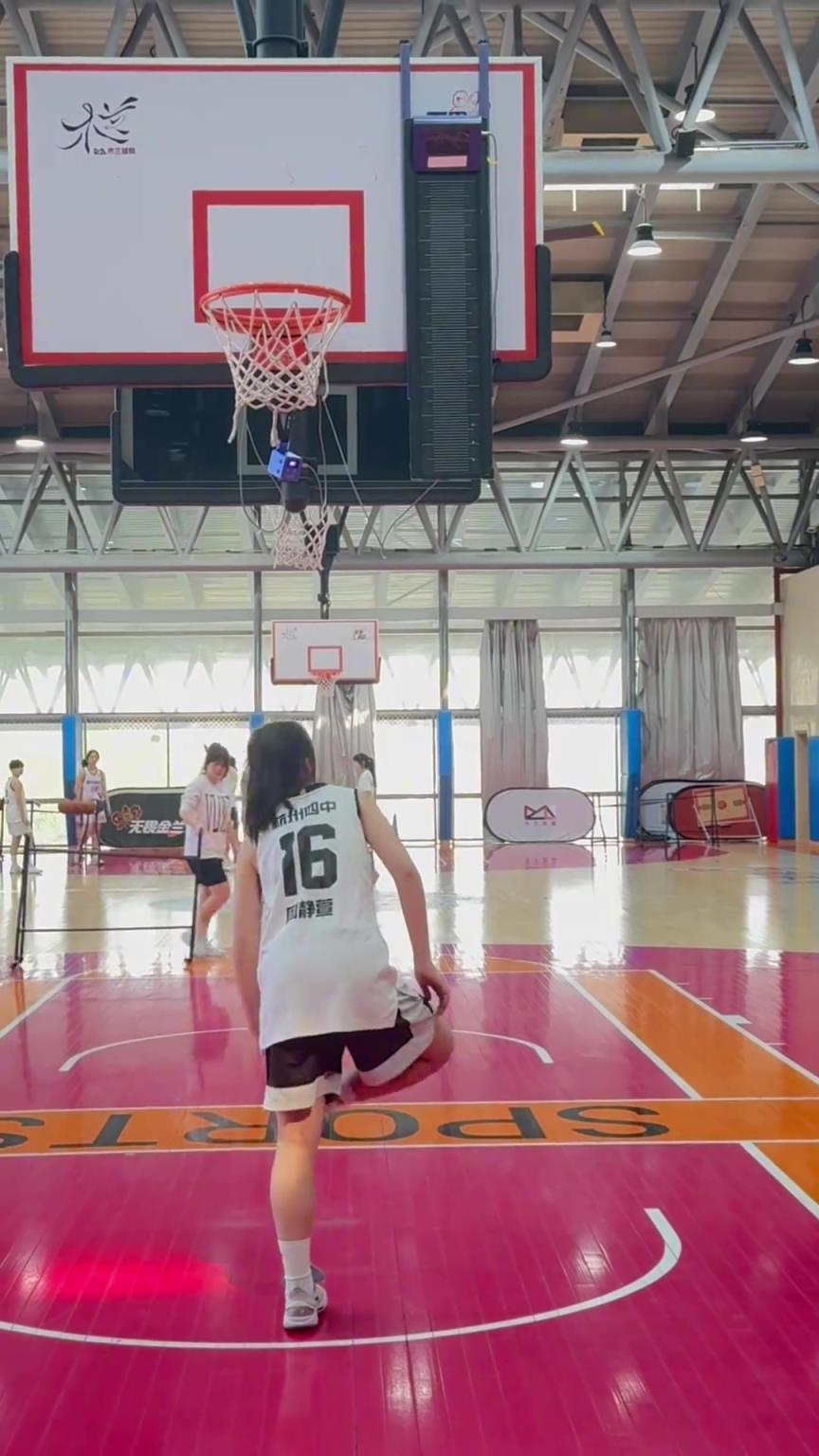 所以，你能摸高多少？