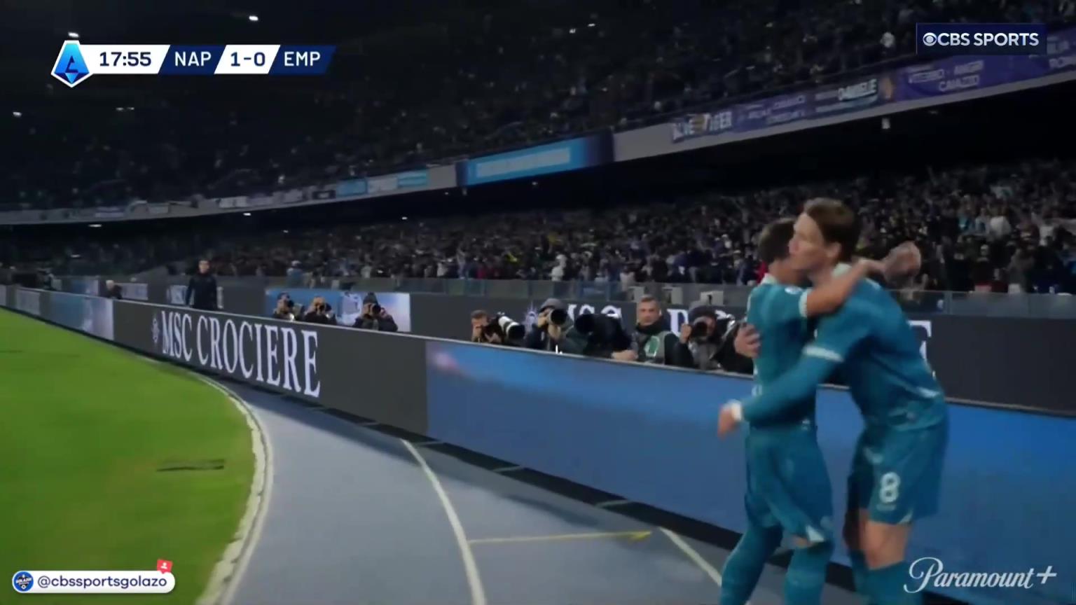 完美進(jìn)球！麥克托米奈中場(chǎng)帶球一條龍外圍勁射破門！